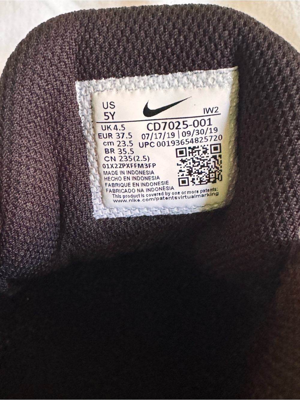 Nike Kids' Gray, Black and Yellow High-Top Sneakers. Used once - Picture 9 of 9